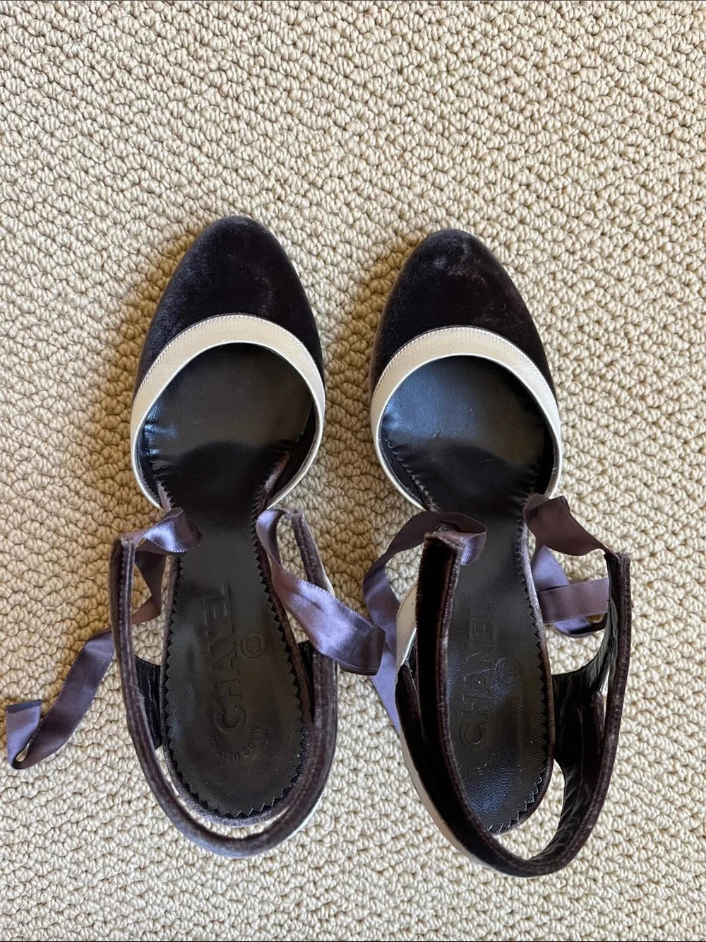 CHANEL vintage slingback